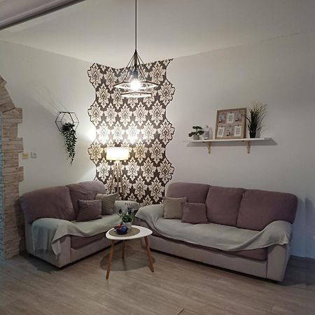 Apartment Green Free Private Parking Novi Sad Dış mekan fotoğraf