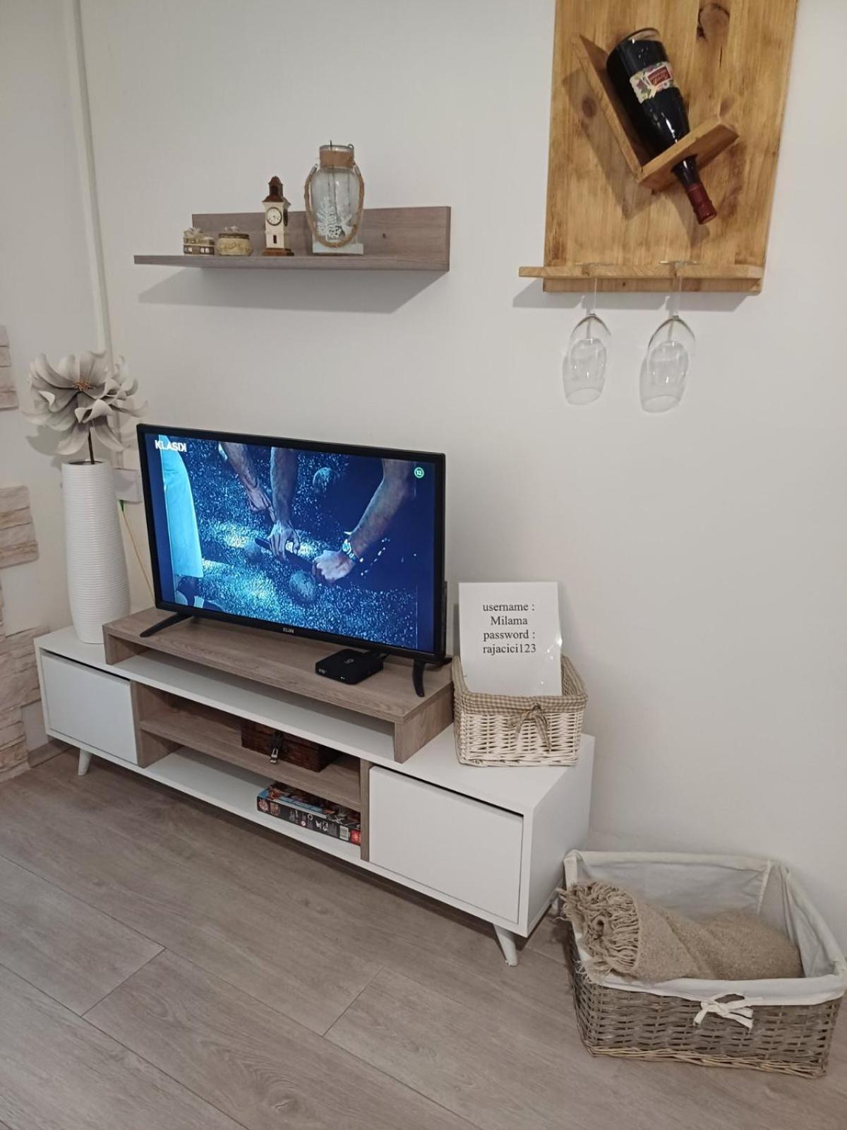 Apartment Green Free Private Parking Novi Sad Dış mekan fotoğraf