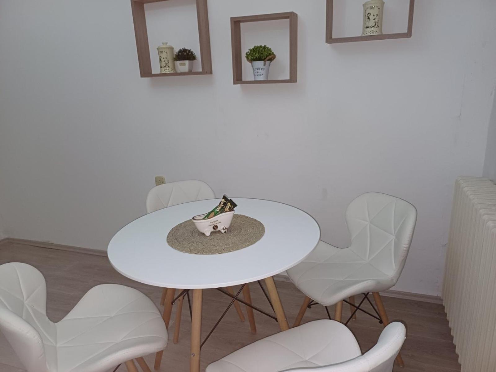 Apartment Green Free Private Parking Novi Sad Dış mekan fotoğraf
